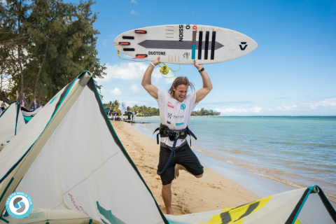 20190914_GKA_MAURITIUS_ROMANTSOVAPHOTO_D57A9590