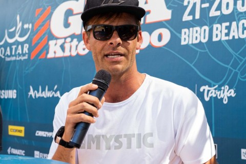 Nick-Jacobsen_E1010148-_Samuel_Cardenas